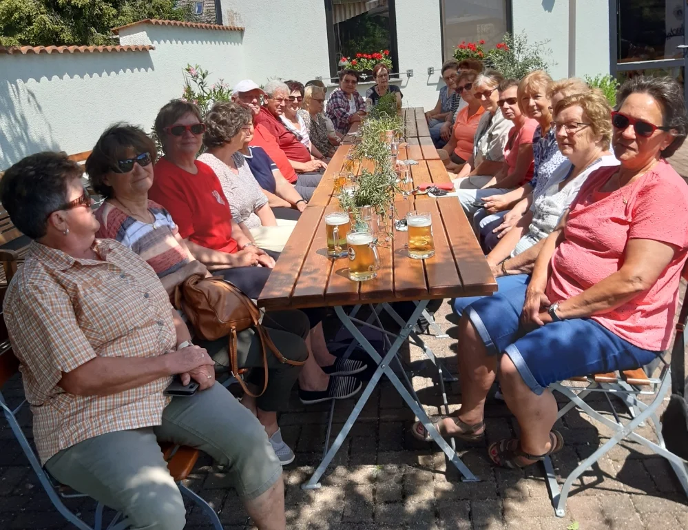 Fahrradgruppe-Nordic-Walking